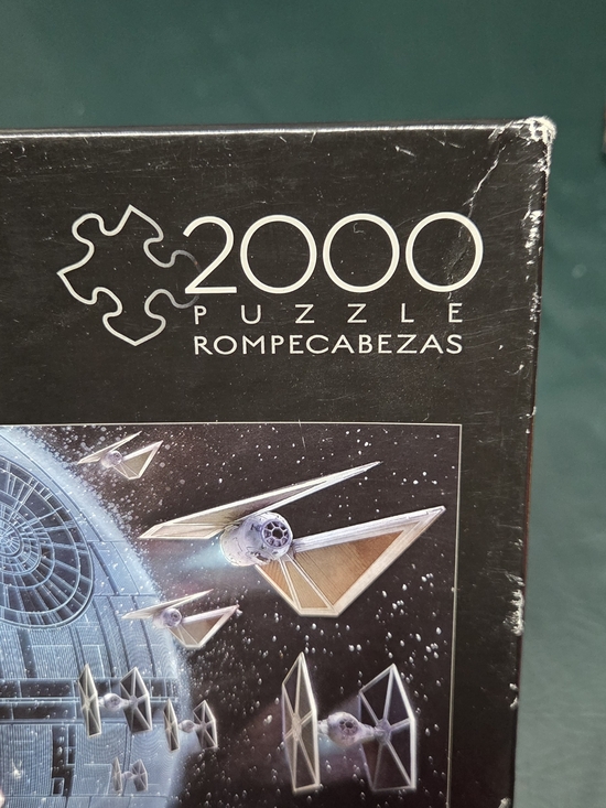 *Star Wars 2000-Piece Puzzle & 'Labyrinth of Evil' Book Bundle - Black/Red New** - Picture 9 of 12